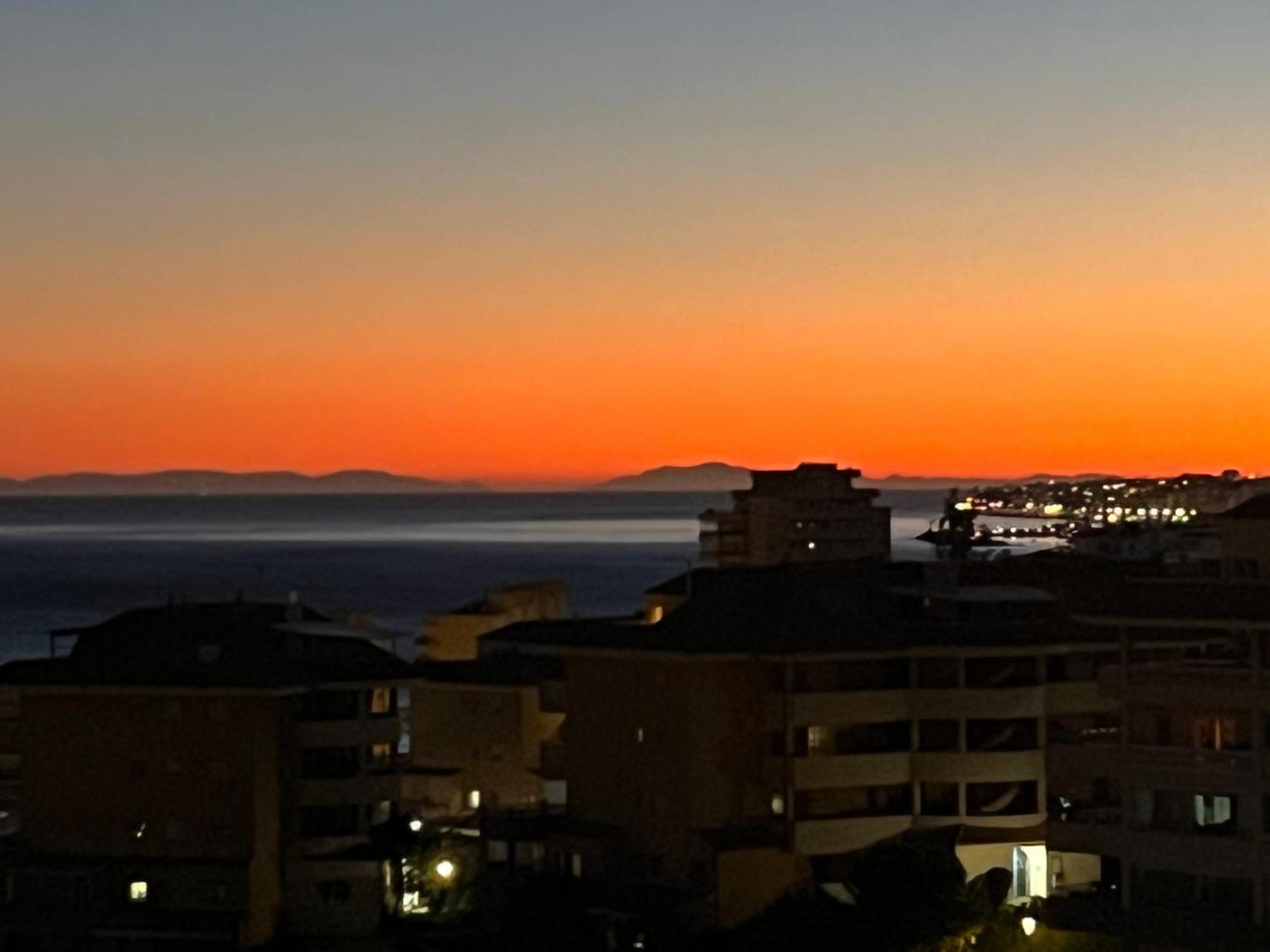 Apartamento Luxe Coast Views-reserva Del-higueron-pool & Sea Málaga
