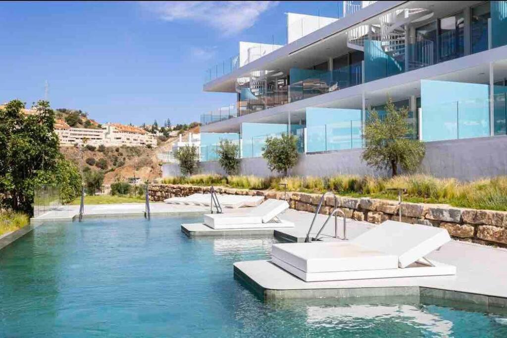 Apartamento Luxe Coast Views-reserva Del-higueron-pool & Sea